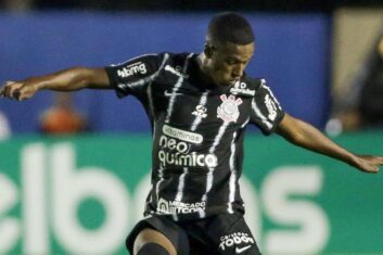 Новичок «Зенита» назвал силовым и жестким российский футбол