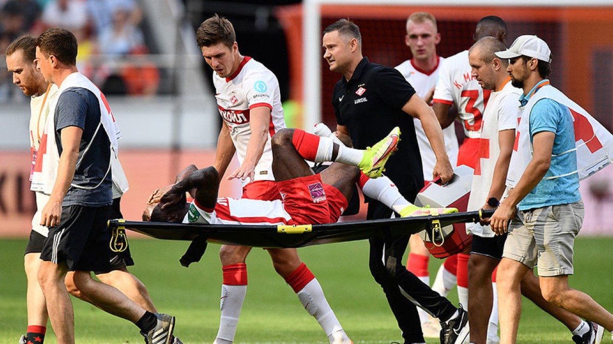 Виктор Мозес