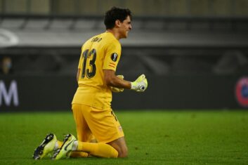 «Лидс» готовится оформить трансфер голкипера «Севильи» в январе