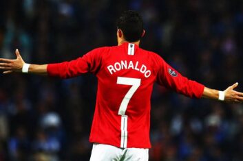 Два игрока «Манчестер Юнайтед» претендуют на футболку с номером 7 после ухода Криштиану Роналду