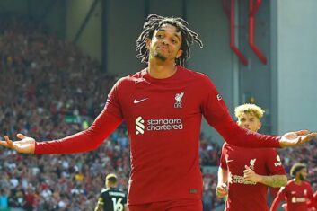 Фанаты «Ливерпуля» раскритиковали игру Александера-Арнольда в обороне