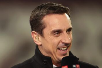 Гари Невилл: «У «Ливерпуля» присутствует дисбаланс в игре»