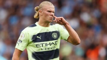 Мануэль Аканджи уверен, что Холанн может забить 50 голов в АПЛ