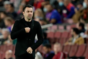 Хави высказался о ситуации Френки де Йонга в «Барселоне»