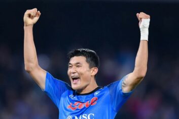 Хвича Кварацхелия назвал своего одноклубника одним из лучших защитников мира