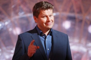 Губерниев высказался о плохой форме лыжника Александра Большунова на Кубке России