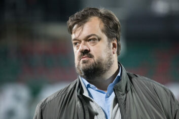 Василий Уткин с иронией отозвался об игре Унаи Симона