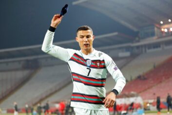 Рой Кин: «Роналду закроет рты всем идиотам за ужасную критику»