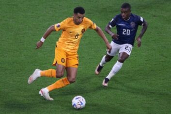 Нидерланды и Эквадор сыграли вничью в матче второго тура ЧМ