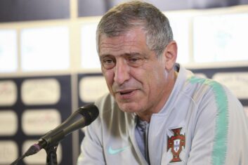 «Он всегда выходил в старте, поэтому был недоволен» — Сантуш о Роналду