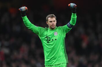 Нойер пропустит сезон из-за перелома ноги