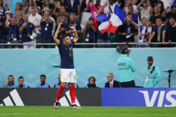 Французы вышли в полуфинал турнира в Катаре