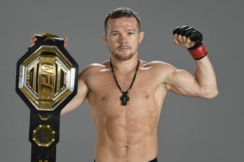 «Петр Ян возмутился результатом боя Блахович» — Анкалаев