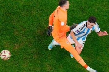 Арбитр ФИФА считает, что пенальти в ворота Хорватии назначен ошибочно