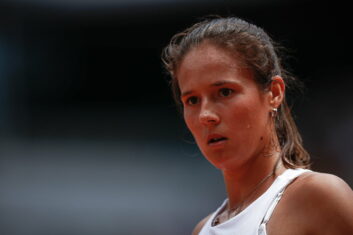 Касаткина вышла в четвертый круг турнира в Мадриде