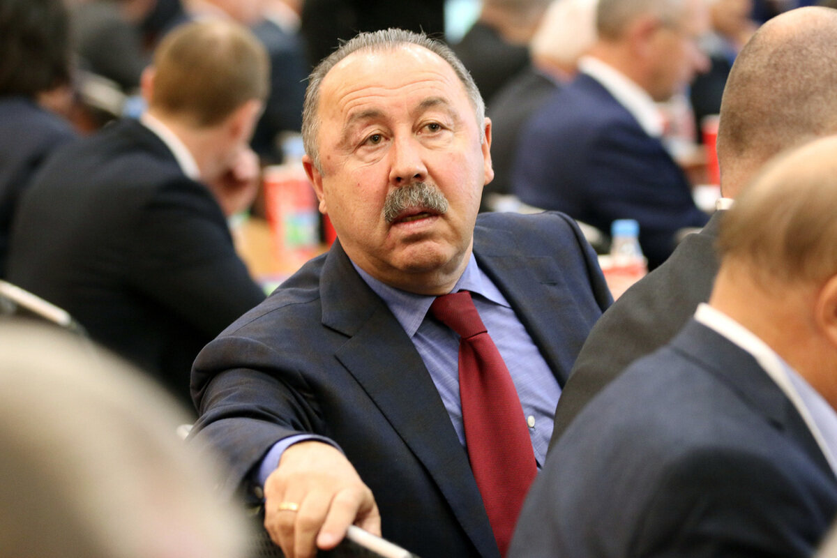 Валерий Газзаев