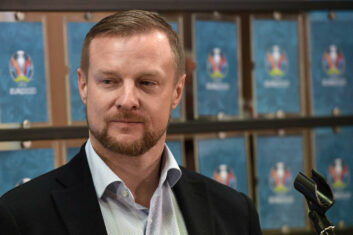 Малафеев поздравил Ловрена с бронзой ЧМ-2022