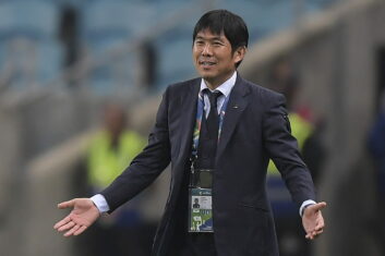 Главный тренер сборной Японии продолжит работать до следующего ЧМ