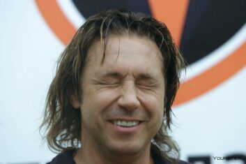 Мостовой увидел интригу в РПЛ