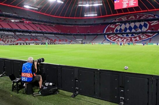 В Бундеслиге зрители возвращаются на стадионы