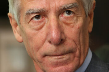 Непомнящий пожелал ЦСКА места в тройке