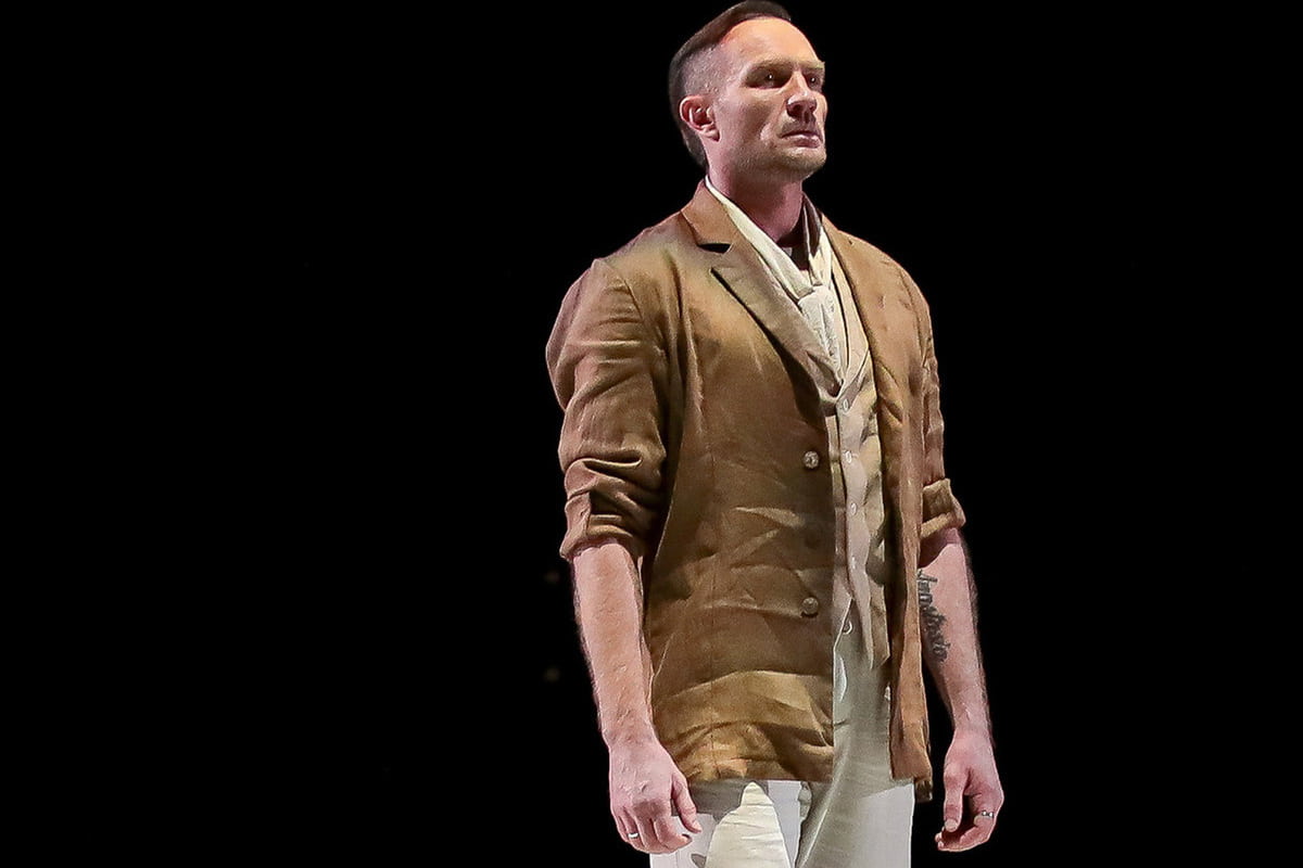 Роман Костомаров