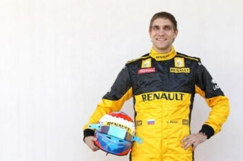 Виталий Петров высказался о втором месте «Феррари» в сезоне