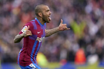 В пятницу Дани Алвес предстанет перед судом Барселоны по делу о домогательстве