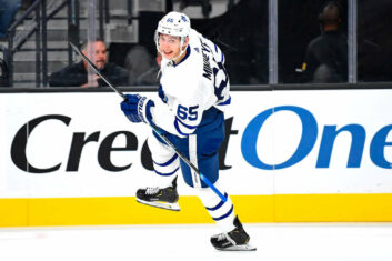 Хоккеист «Ванкувера» Михеев рассказал о своем состоянии после операции