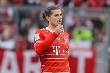 «Челси» и «Манчестер Юнайтед» ведут борьбу за полузащитника «Баварии»