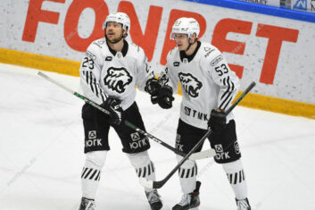 «Трактор» одержал волевую победу над «Динамо»