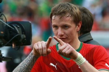 Источник: названа сумма заработка Павлюченко за игру против «Ахмата»