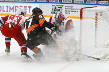 КХЛ: «Локомотив» победил «Амур» в овертайме