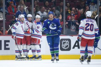 Дубль Панарина принес «Рейнджерс» выездную победу над «Ванкувером»