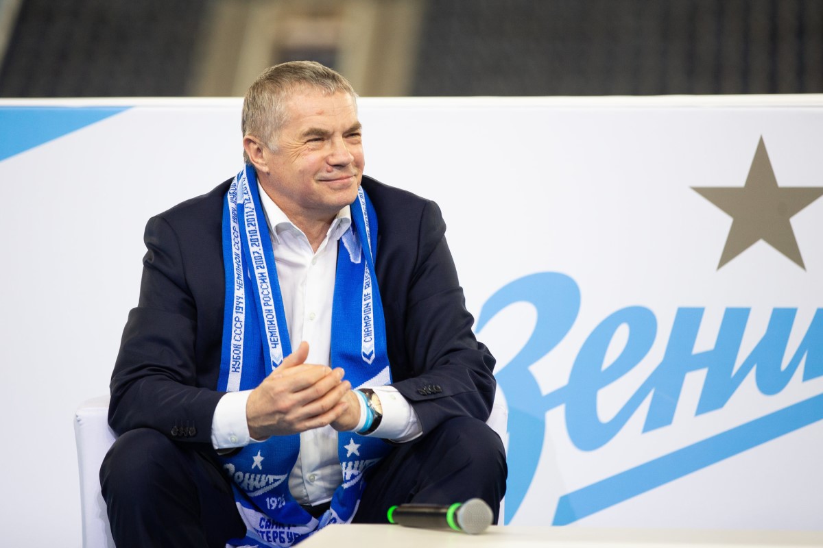 Александр Медведев