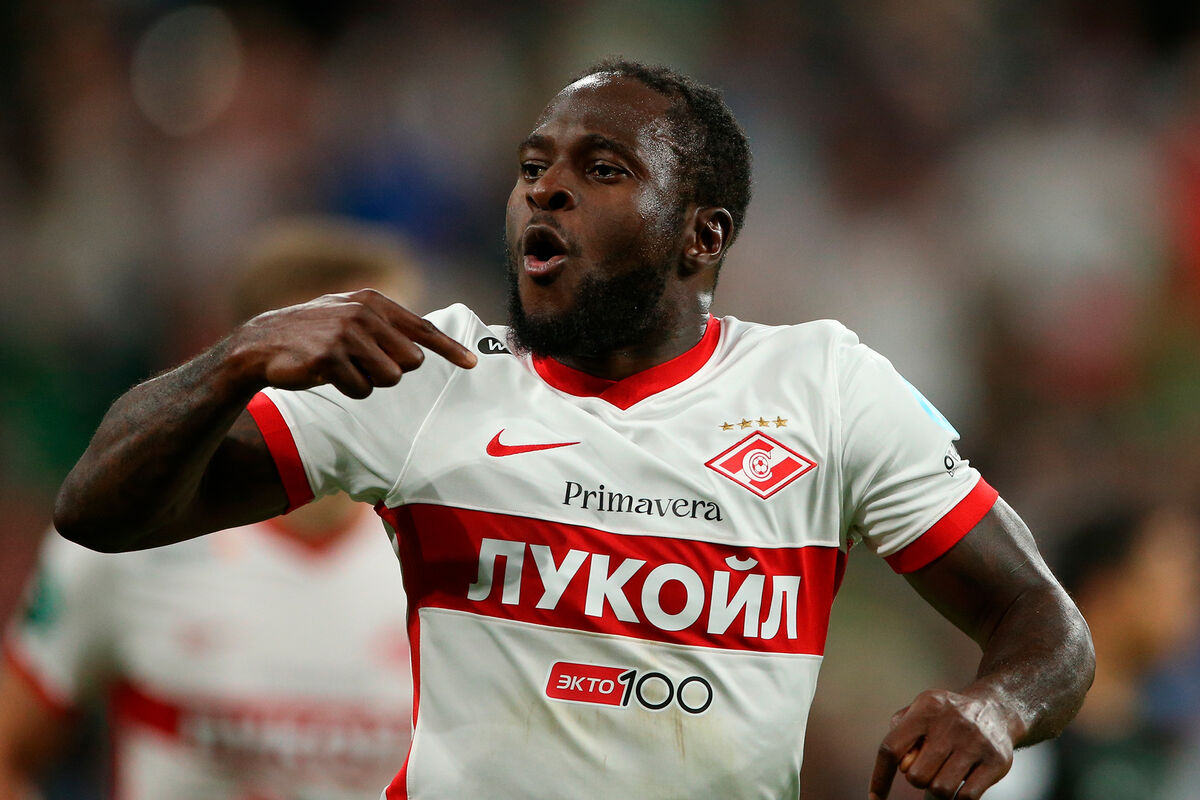 Виктор Мозес