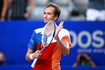 Тарпищев прокомментировал возвращение Медведева в десятку лучших рейтинга ATP