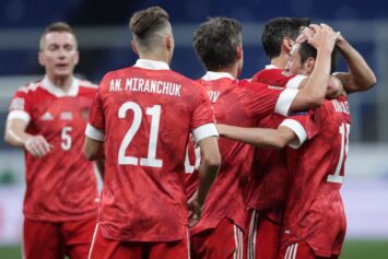 Российские футболисты прибыли в Тегеран на игру с иранцами