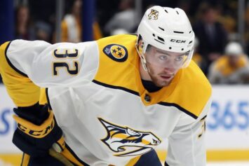 Шайба Тренина помогла «Нэшвиллу» обыграть «Анахайм»