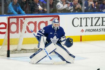 Главный тренер «Торонто» похвалил Самсонова за игру с «Колорадо»