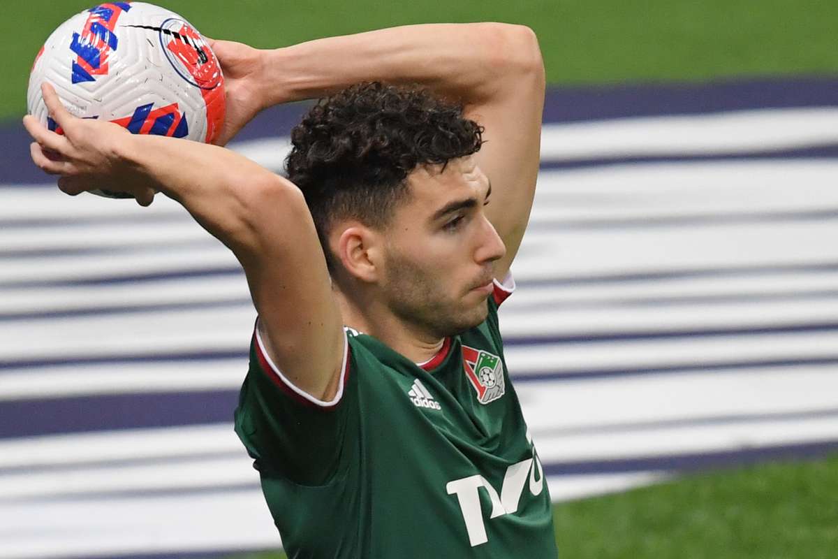 Наир Тикнизян