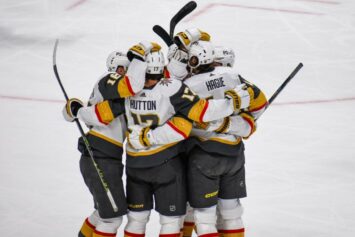 Барбашев забил за «Вегас» и вместе с клубом вышел в плей-офф НХЛ