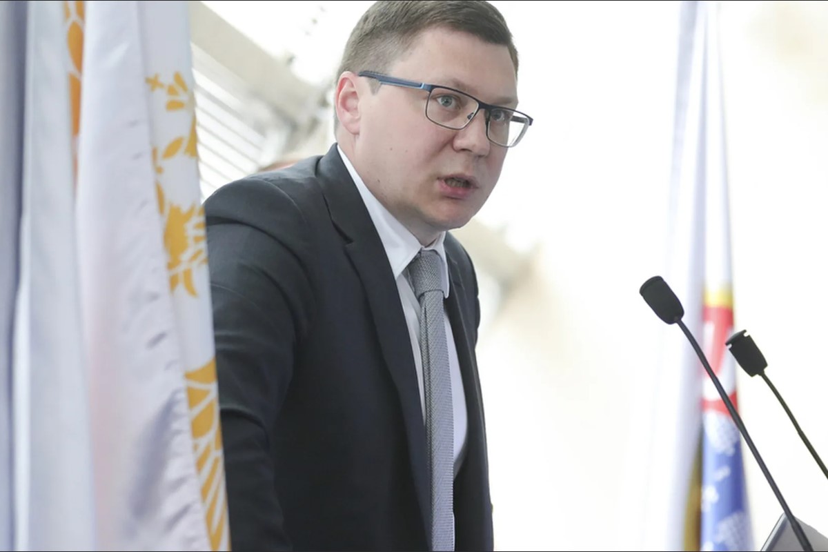 Максим Митрофанов