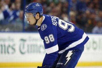 Сергачев оформил 50-ю голевую передачу за «Тампу» в сезоне НХЛ