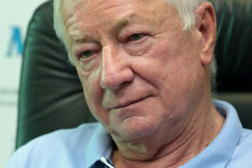 Экс-тренер сборной России не видит регресса у Захаряна