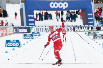 Большунов оценил свое выступление в Кубке России на четверку