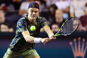 Чесноков назвал Руне фаворитом матча с Рублевом