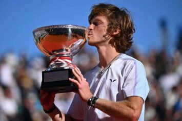 Чесноков пожелал Рублеву побед на турнирах «Большого шлема»