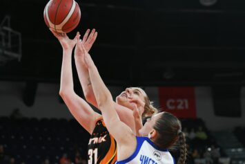 Баскетболистки УГМК вышли вперед в финальной серии плей-офф