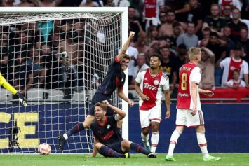 ПСВ в четвертый раз подряд обыграл «Аякс»